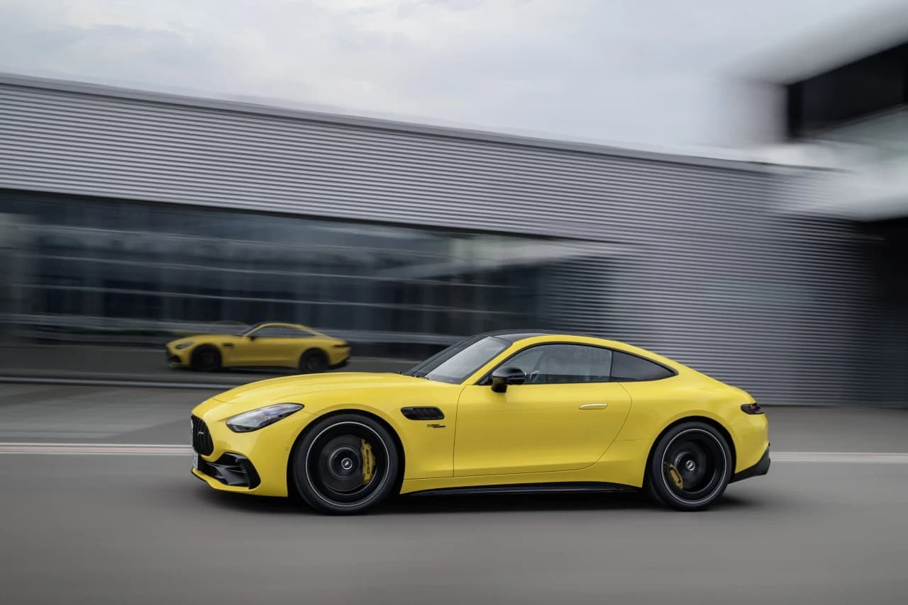 MercedesBenz AMG-GT-43